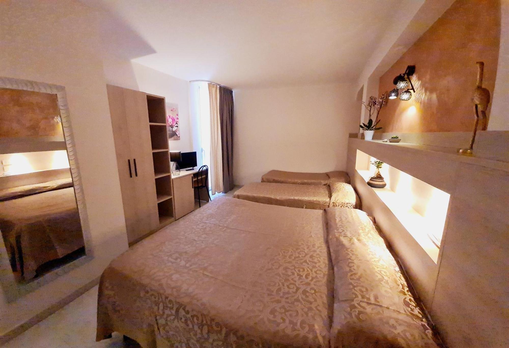 Hotel Laura Cesenatico Værelse billede