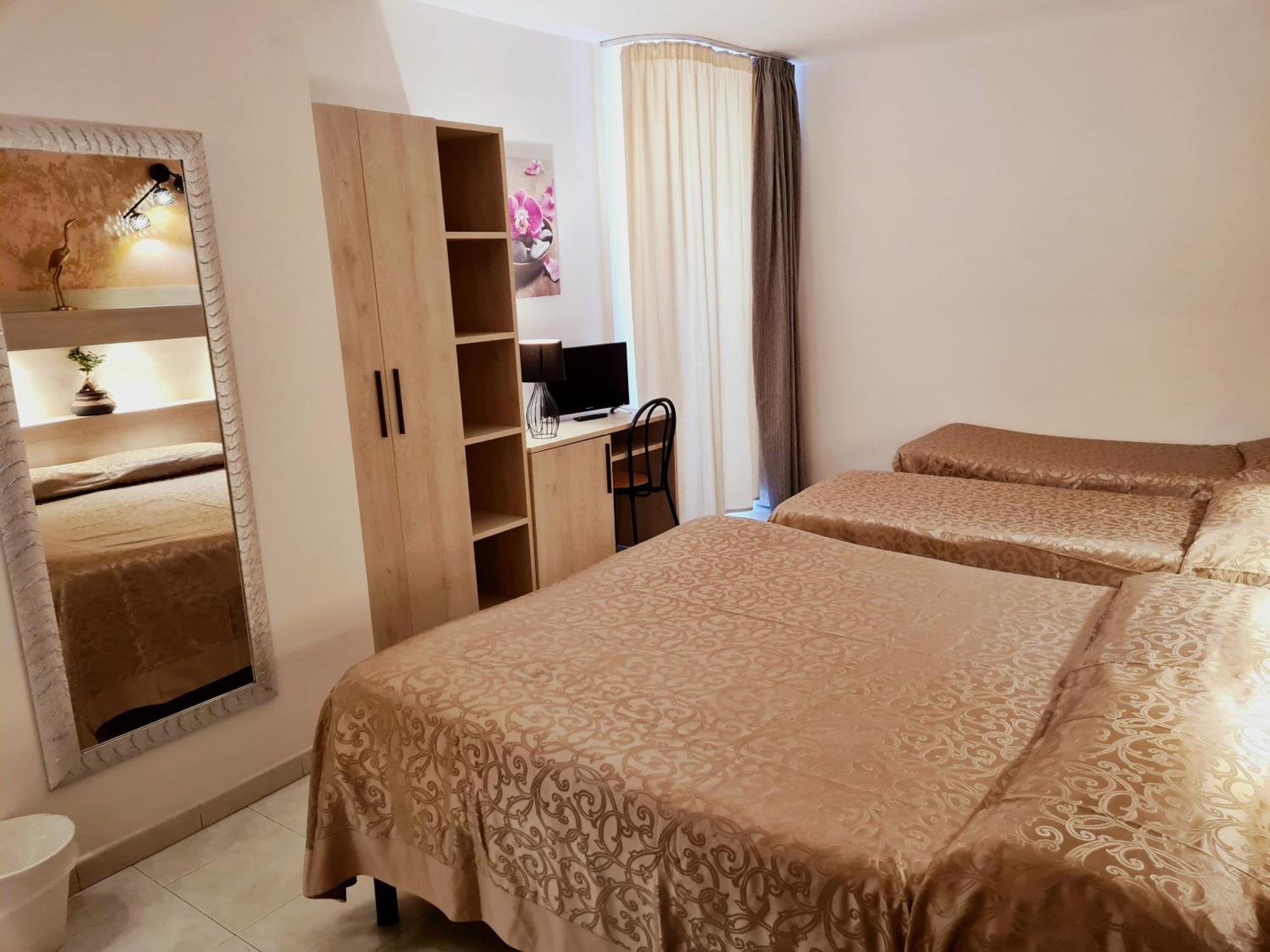 Hotel Laura Cesenatico Værelse billede