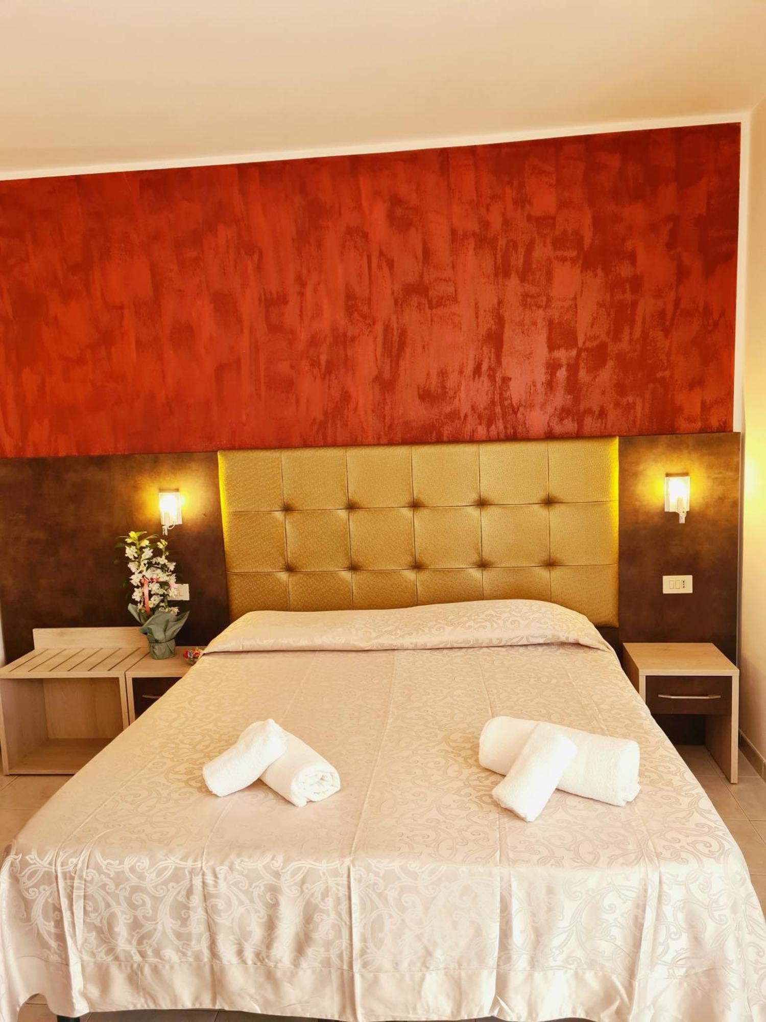 Hotel Laura Cesenatico Værelse billede